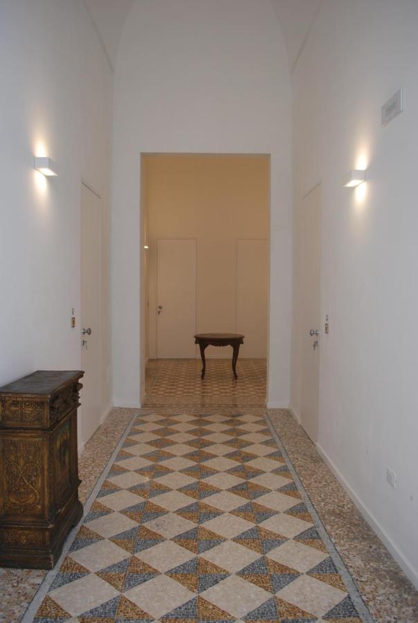 Palazzo Del Cavaliere Panzió Gallipoli Kültér fotó