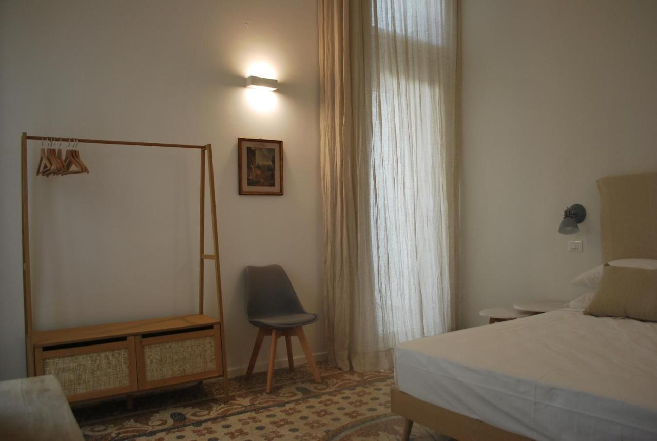 Palazzo Del Cavaliere Panzió Gallipoli Kültér fotó